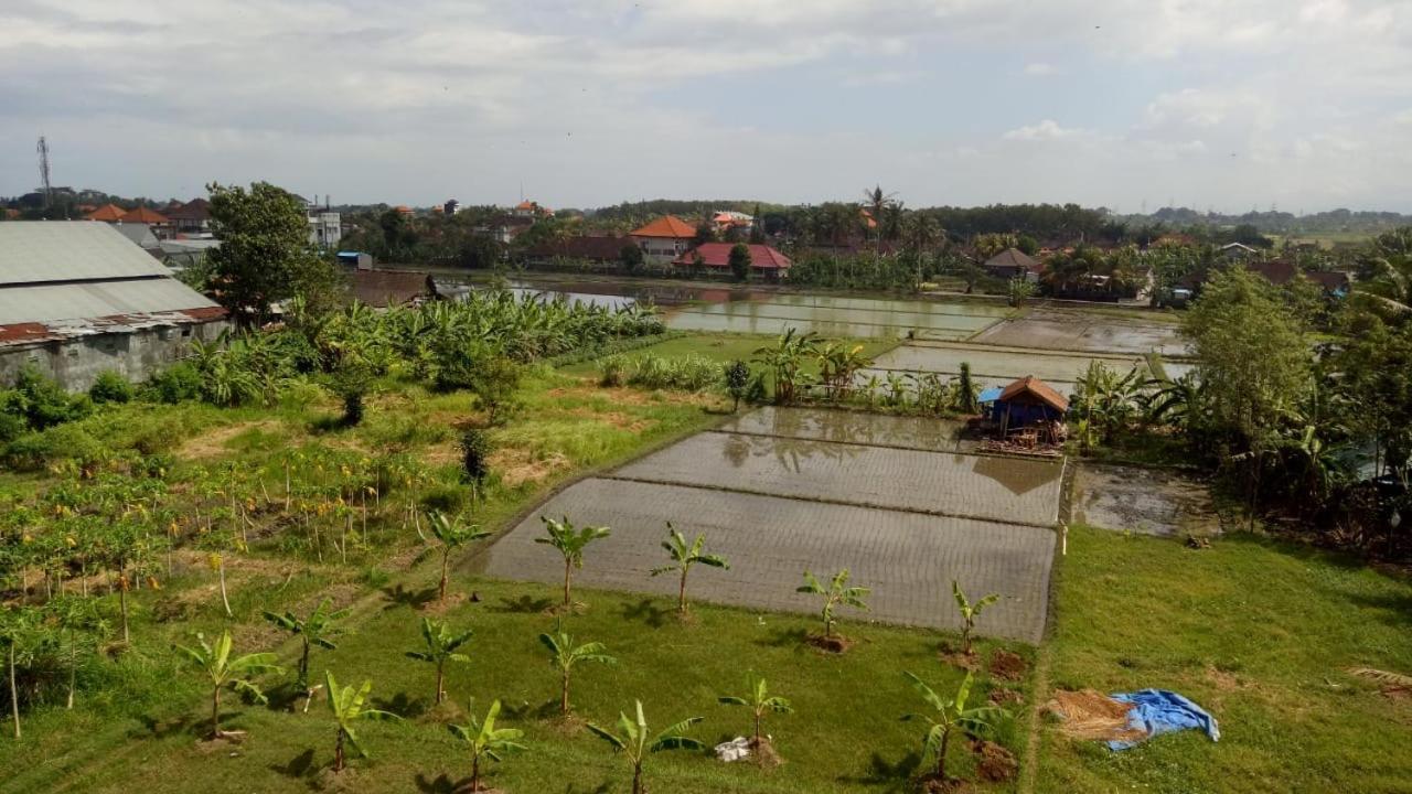 Hotel Lilis Ikvala Radha Canggu Exterior foto